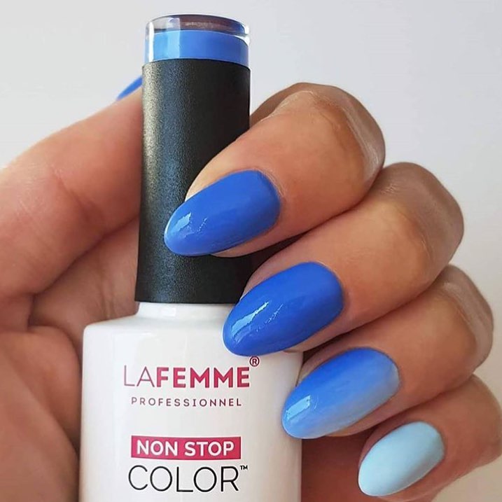 diseños de uñas azules