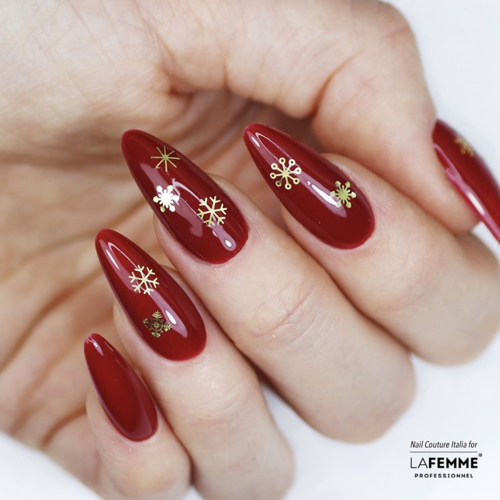 17 Ideas de Diseños Navideños para Uñas