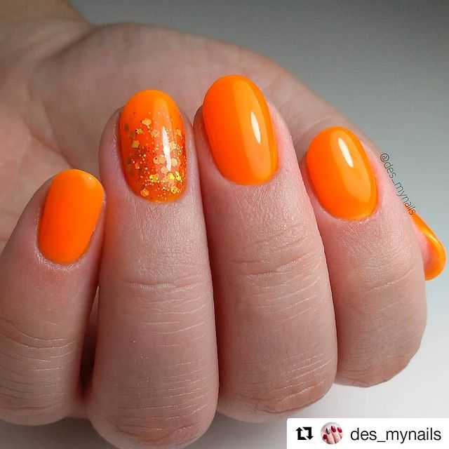 Manicura naranja diseño semipermanente salón
