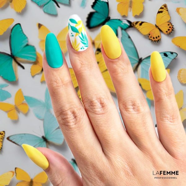 Diseño de uñas amarillas