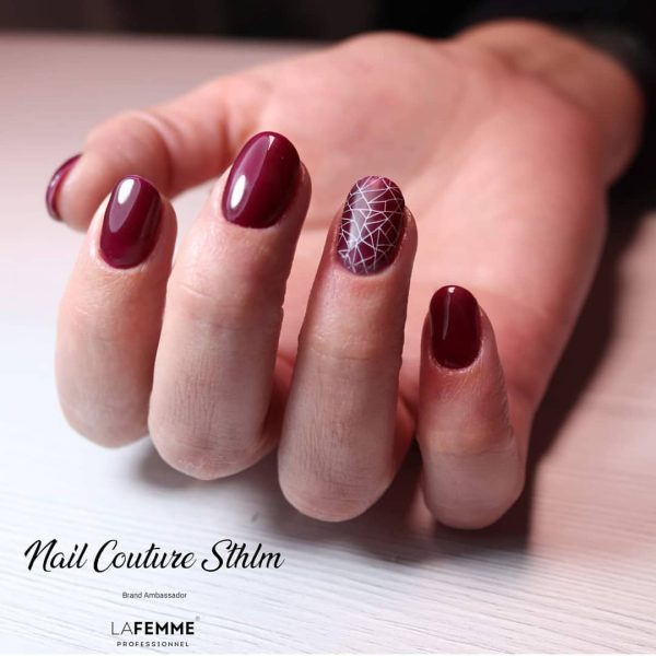 Uñas Burdeos