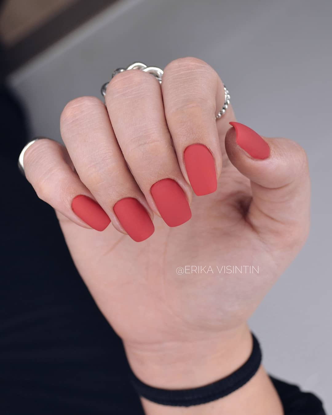 Esmalte semipermanente rojo H236 La Femme Professionnel